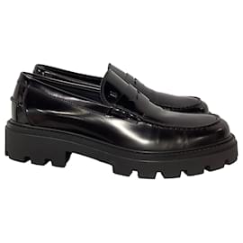 Tod's-Tod’s Loafers in Black Leather-Black