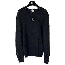 Chanel Jumper en cachemire détail Gripoix à 5K$ Noir