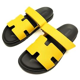 Hermès-NINE HERMES CHYPRE MULES SHOES H222857ZH 42.5 EPSOM LEATHER YELLOW SANDALS NEW-Yellow