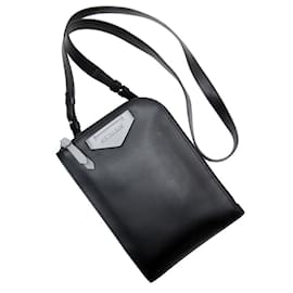 Givenchy-Givenchy Leather Shoulder Bag-Black,Grey