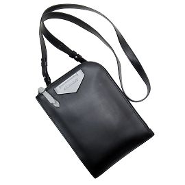 Givenchy Leder Schultertasche Schwarz Grau
