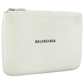 Balenciaga-BALENCIAGA Pouch Leather White Silver 551992 Auth bs21014-Silvery,White