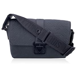 Louis Vuitton-Black Taurillon S-Cape Crossbody Messenger Bag M23741-Black