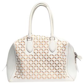 Alaïa Weiße Leder-Handtasche mit Laserschnitt Andere