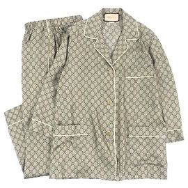 Set di camicia e pantaloni GG Supreme in seta e cotone GUCCI Beige