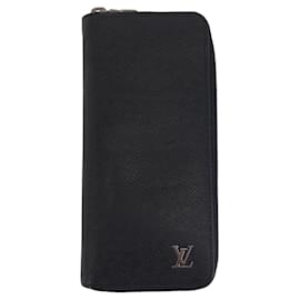 Louis Vuitton-Louis Vuitton Taiga Zippy Wallet Black Leather-Black