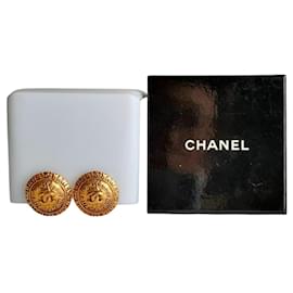 Chanel-Chanel Vintage 31 Rue Cambon Coco Mark Clip Earrings-Golden