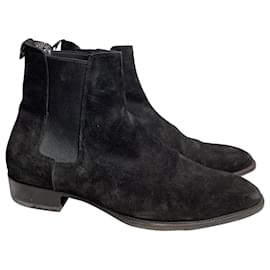 Saint Laurent-Saint Laurent Wyatt Chelsea Boots in Black Suede-Black