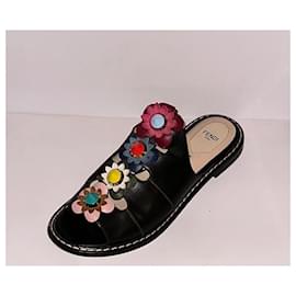 Fendi-Sandals-Black