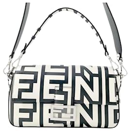 Fendi-Fendi Baguette-White