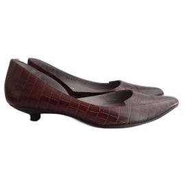 Charles Jourdan Leather Mini Heel Pumps Chocolate Chocolate