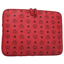 MCM Vicetos Logogram Borsa a Clutch PVC Rossa Auth 105618 Rosso