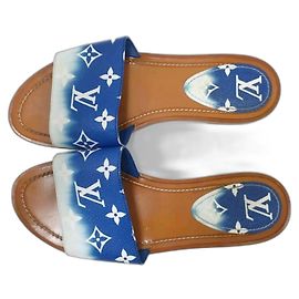 Louis Vuitton Blaue Monogramm Mule Sandalen Flip Flops Größe 38 Mehrfarben