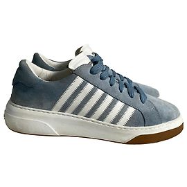 Dsquared2 Bumper Low-Top Sneakers in Blue Suede Blue