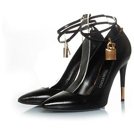 Tom Ford Padlock leather pumps in black Black