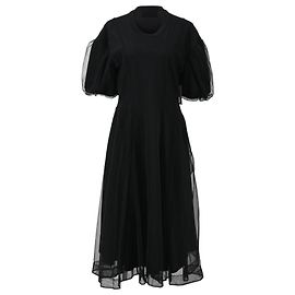 Vestido midi com mangas bufantes em algodão preto com sobreposição de tule de Simone Rochan Preto