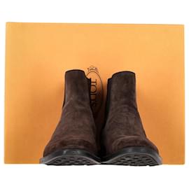 Tod's-Tod's Chelsea Boots in Brown Suede-Brown