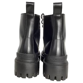 Balenciaga- Balenciaga Strike Lace-Up Combat Boots in Black Leather-Black