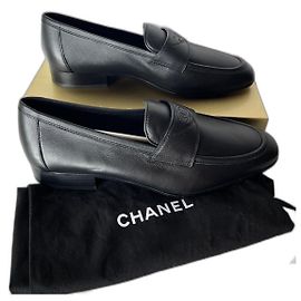 Chanel Men's Loafers, size 41, NEW Black