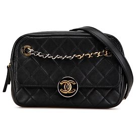 Bolsa de câmera em couro de cordeiro matelassado preto CC da Chanel Preto