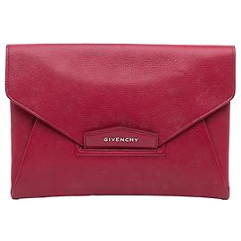 Givenchy Red Medium Goatskin Antigona Envelope Clutch Red Dark red