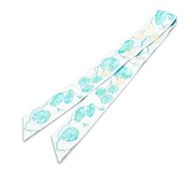 Hermès-Hermès Blue Un Jardin Sur Le Nil Silk Twilly Scarf-Blue,Light blue