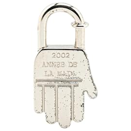Hermès-Hermès Silver Palladium Plated Annee de la Main Hand Cadena Charm-Silvery