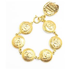 Chanel Gold Plated CC Rue Cambon Medaillonarmband Golden