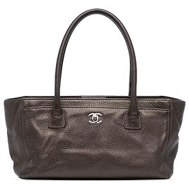 Chanel Marrom Pequena Tote Executiva Cerf em Couro Metálico Marrom Castanho escuro