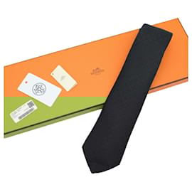 Hermès-Gravata de seda preta Hermes-Preto