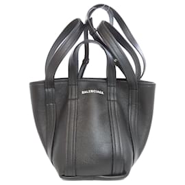 Balenciaga-Balenciaga 672793 Everyday Tote Handbag-Black