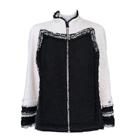 Chanel-Cute Runway Lesage Tweed Jacket with Lace Accents 38 FR-Multiple colors