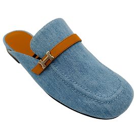 Hermès Lena Mule aus Denim mit tan Lederbesatz Hermes Blue Blau