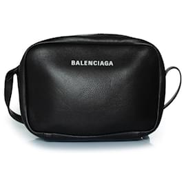 Balenciaga-Balenciaga, Medium everyday camera bag in black-Black