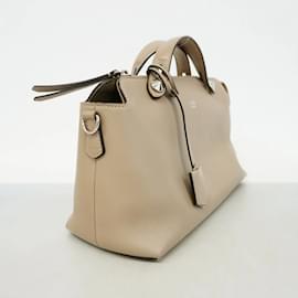 Fendi-Sac à main Fendi By The Way en cuir greige pour femmes-Gris