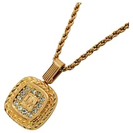 Dior-Dior-Golden