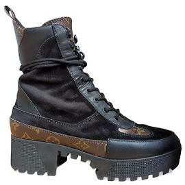 Louis Vuitton 1A4XY5 Laureate Desertboot Preto