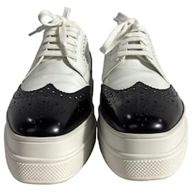 Prada-Brogues à plateforme bicolores Prada en cuir blanc-Blanc