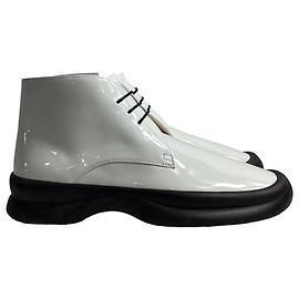 The row As botas de tornozelo com cadarço Row Town em couro sintético branco Branco Cru