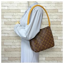 Louis Vuitton-Louis Vuitton Looping MM Monogram Shoulder Bag-Brown,Monogram