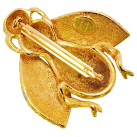 Dior-Dior-Golden