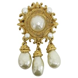 Chanel-Chanel Vintage Pearl Brooch-Golden