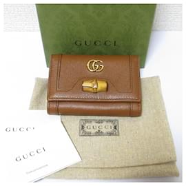 Gucci-Gucci Bamboo Diana Compact Wallet-Brown