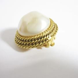 Chanel-Chanel Vintage Faux Pearl Clip Earrings-White,Golden