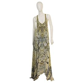 Vestido de verão sem mangas em seda 100% creme estampada e com contas, decote em V e costas nadador Camilla Creme