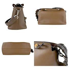 Fendi-Fendi Brown Leather Shoulder Bag-Brown