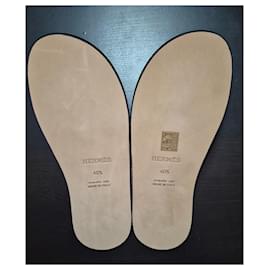 Hermès-Hermès Izmir sandals-Black
