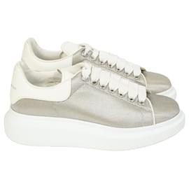 Alexander Mcqueen-Alexander McQueen Oversized Sneakers in Silver Metallic Fabric and Leather-Silvery,Metallic