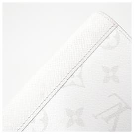 Louis Vuitton-Louis Vuitton Taiga Lama Portefeuille Brazza Wallet-Other