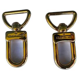 Louis Vuitton-Carabiner-Golden